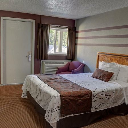 ונקובר Inn At Salmon Creek מראה חיצוני תמונה