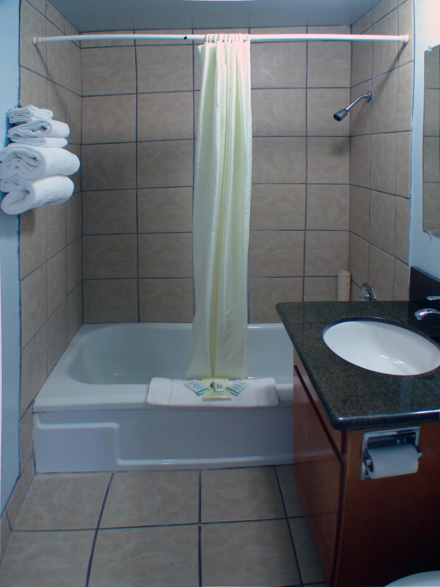 ונקובר Inn At Salmon Creek מראה חיצוני תמונה