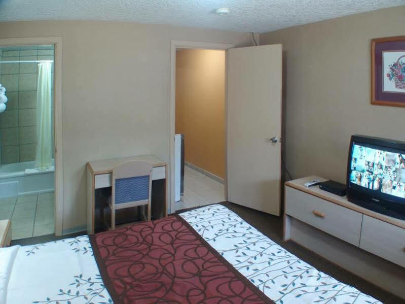 ונקובר Inn At Salmon Creek מראה חיצוני תמונה